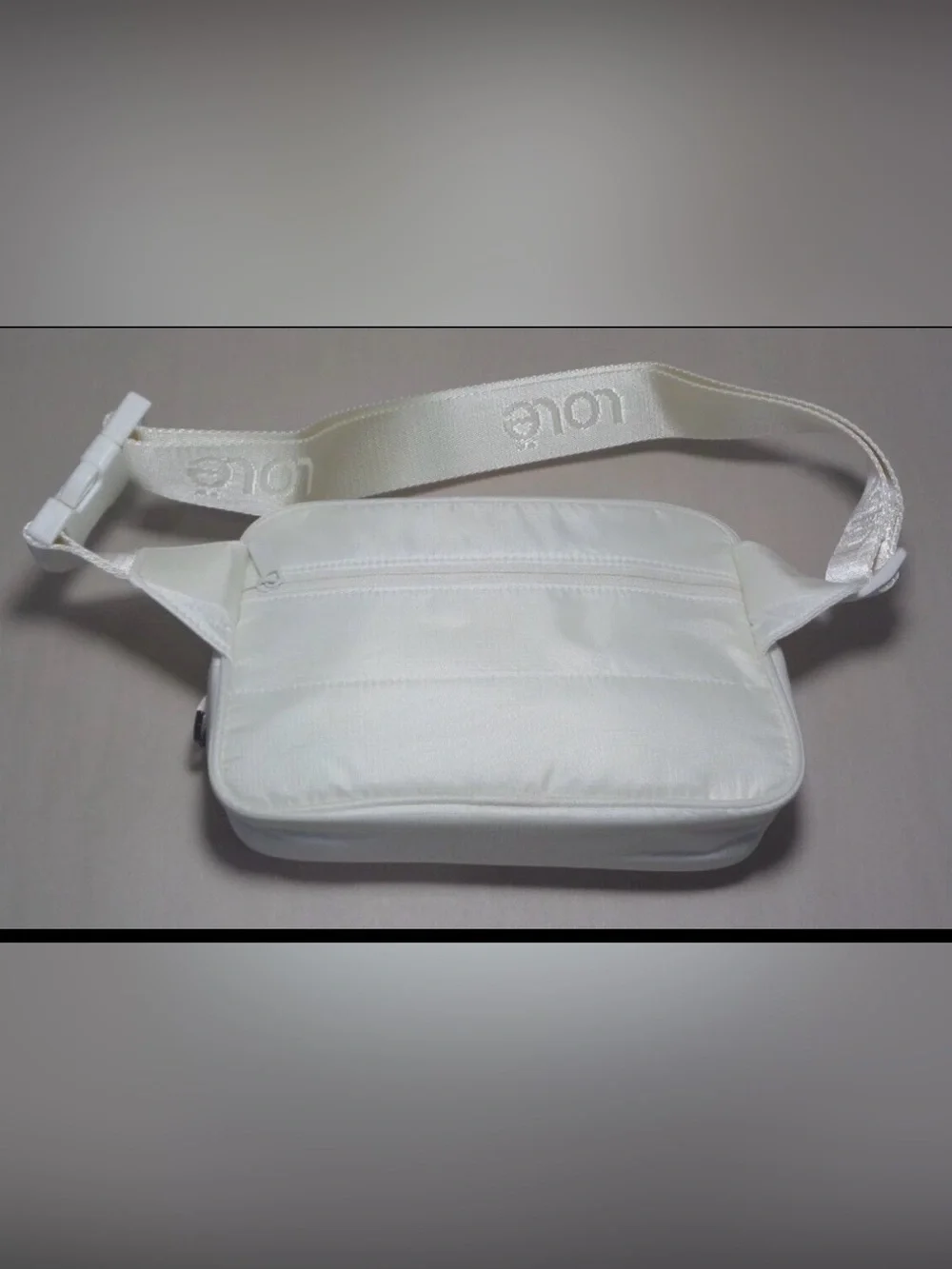Lolë / Lole / HANDWARMER / Quilted / Cream / New Belt - Shoulder Bag
